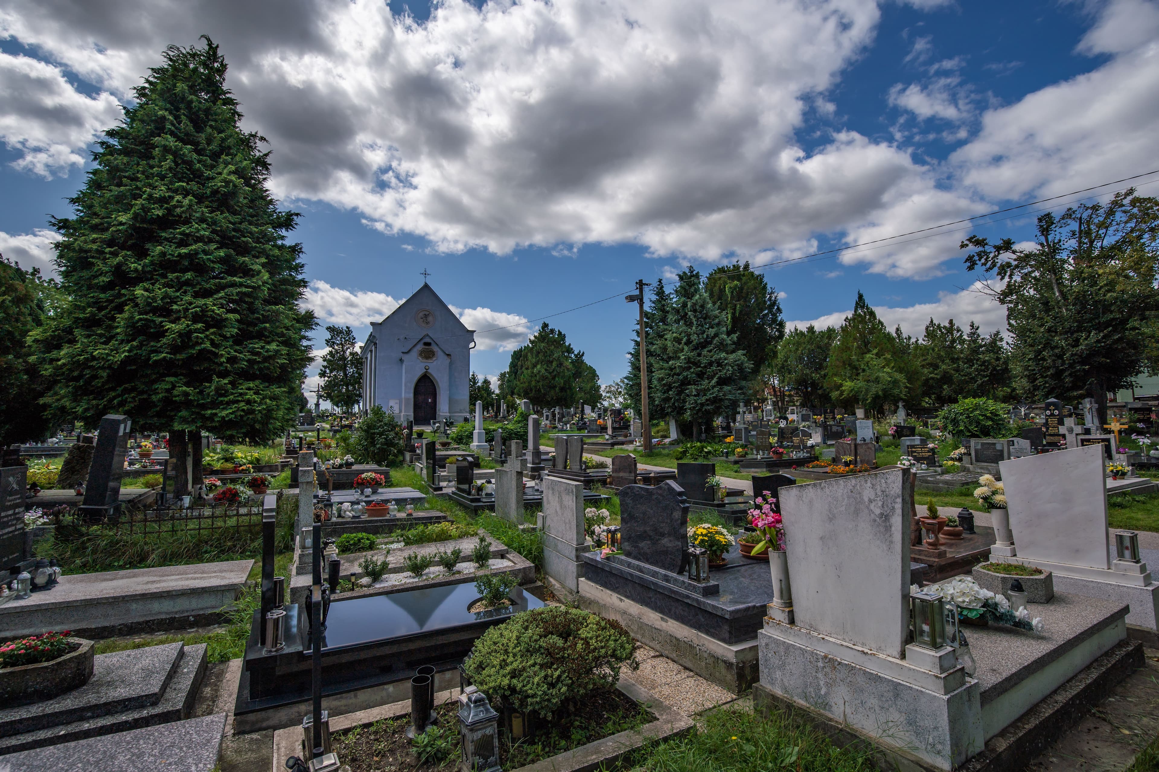 Cintorín Rusovce hrobové miesta